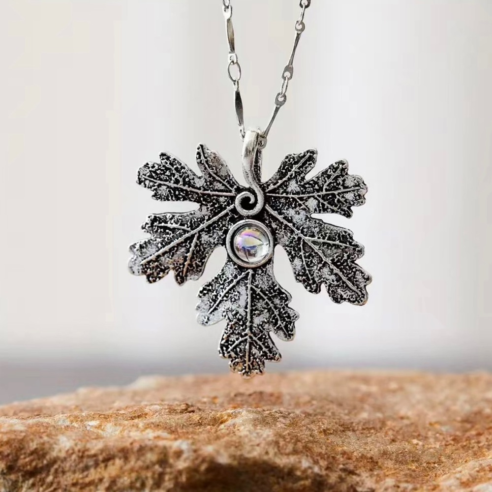 NWT Silver Boho Maple Leaf Pendant Necklace with Gemstone